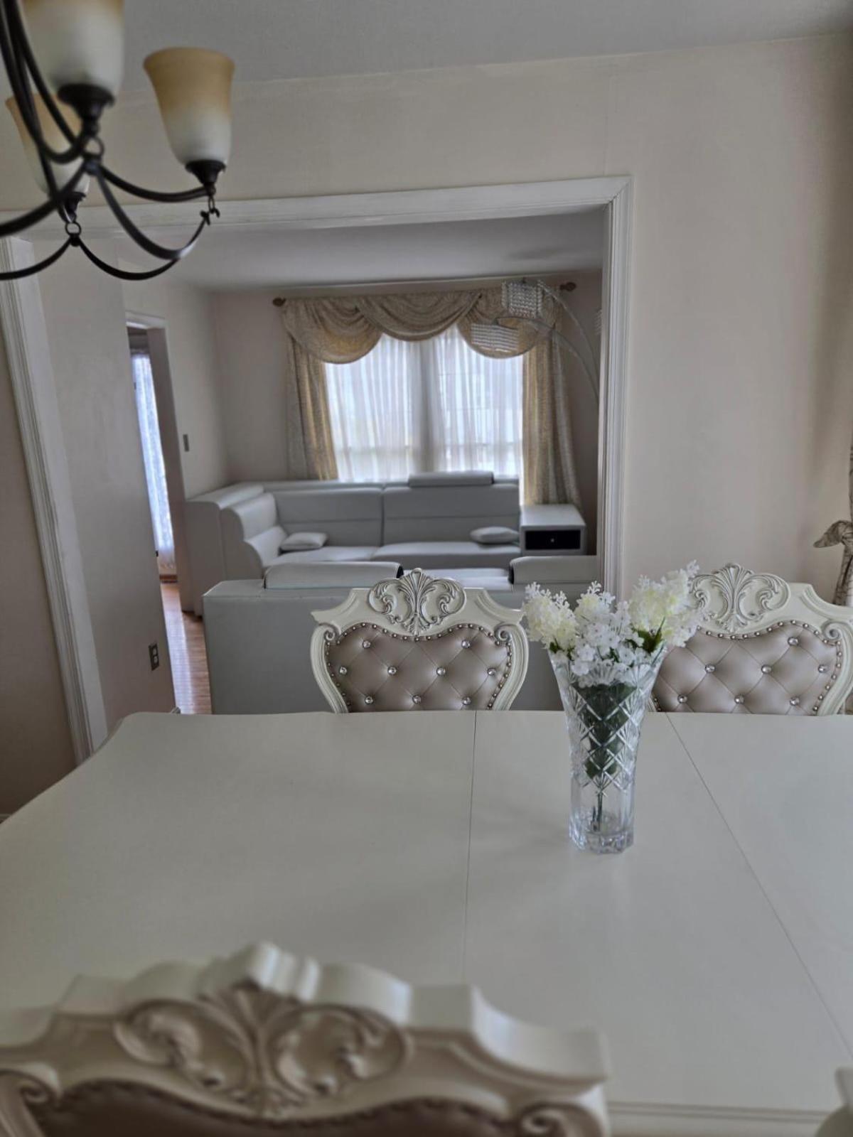 Special Rate Worthy Posh And Magnificent 4 Bedrooms And Two & Half Bath Greenbelt Exterior photo